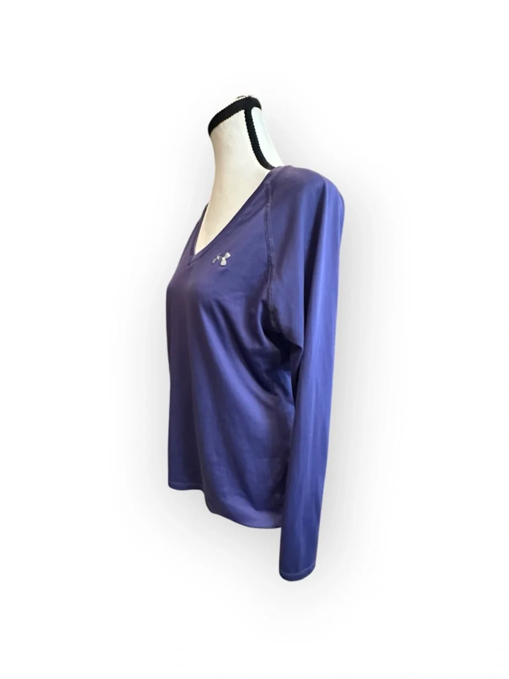 Women’s XL Under Armour Plum HeatGuard Long Sleeve Athleisure Top - Picture 2 of 6